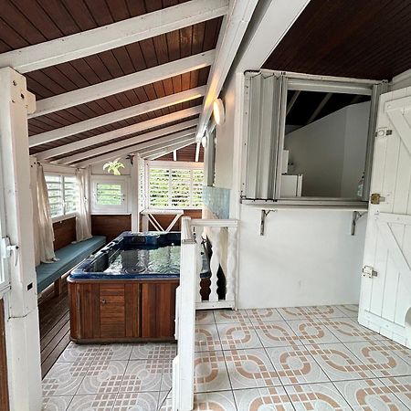Le Nid De Lorhila - Jacuzzi, Piscine, Plage Sainte-Anne  Exterior photo